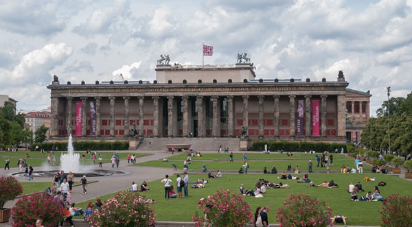 Kiến trúc tân cổ điển là gì? khám phá bảo tàng Altes o Berlin