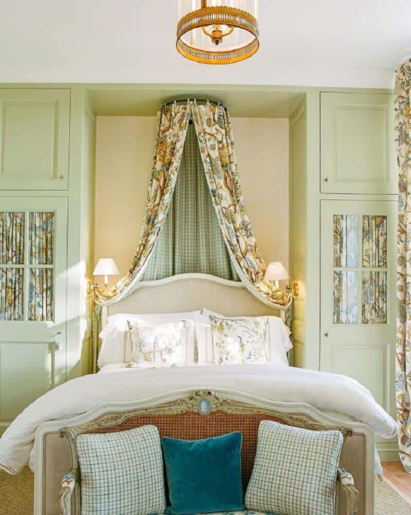 Phòng ngủ châu Âu phong cách đồng quê Pháp