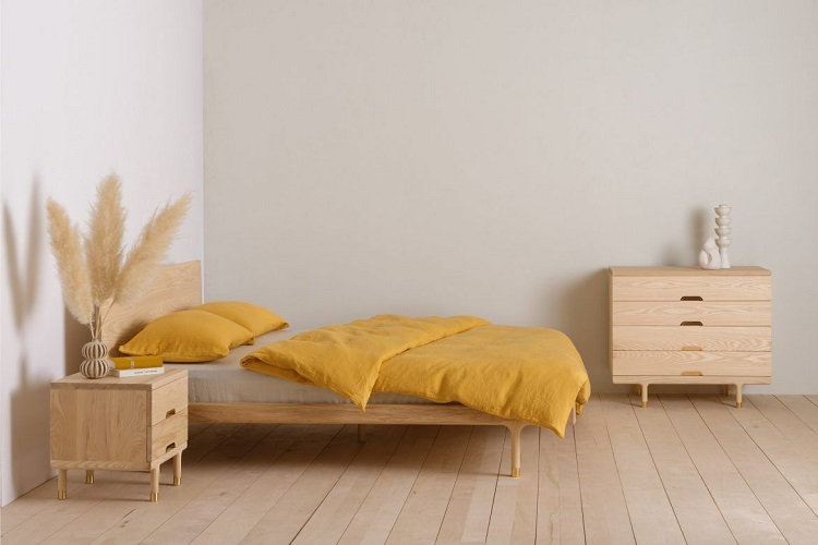 Mẫu giường ngủ gỗ tần bì đẹp sang trọng