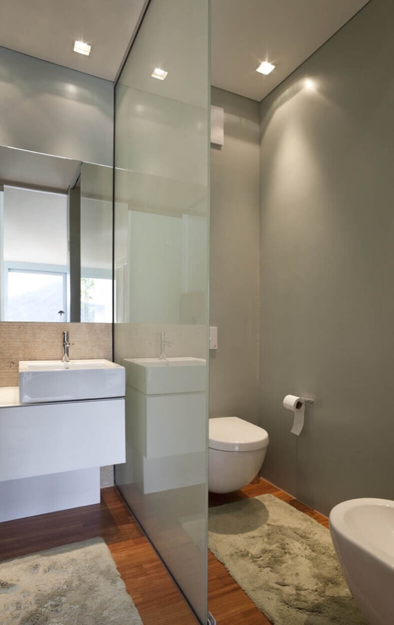 Cách thiết kế nhà vệ sinh và nhà tắm riêng với kính